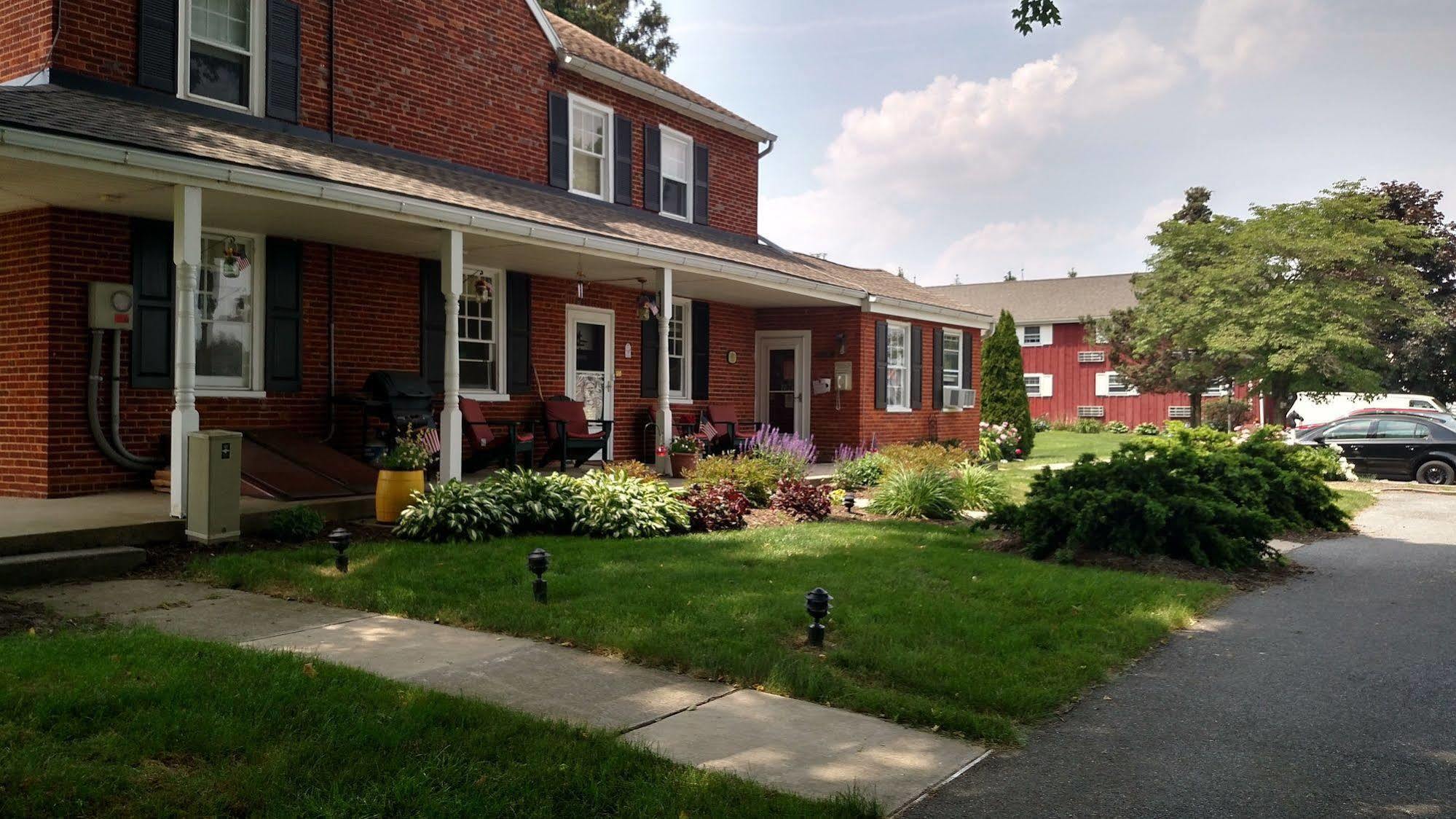 Spruce Lane Lodge And Cottages Smoketown  Exterior photo